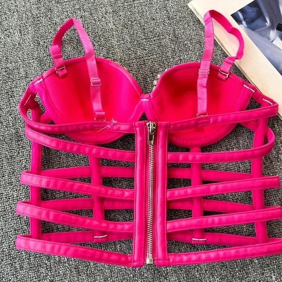 Sexy Designer PU Leather Rhinestone Women's Strappy Crop Top Camisole
NWOT - Picture 3 of 4